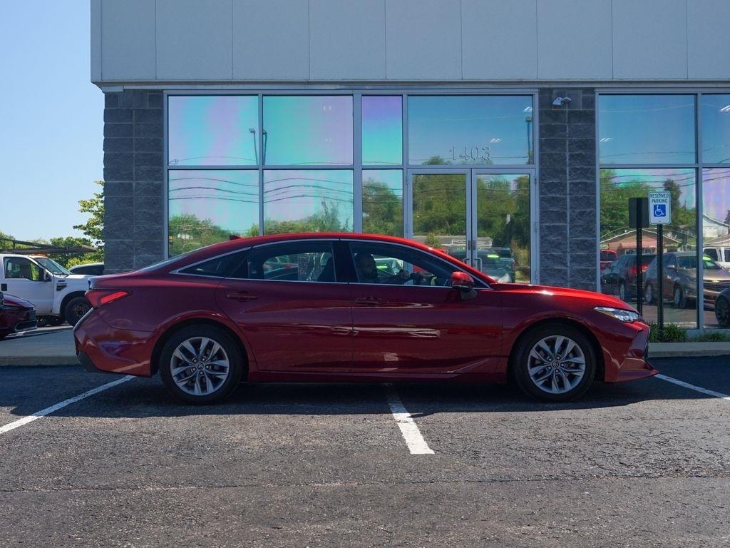 Toyota Avalon  2019