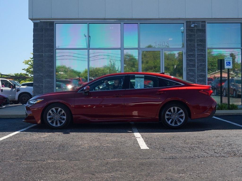 Toyota Avalon  2019