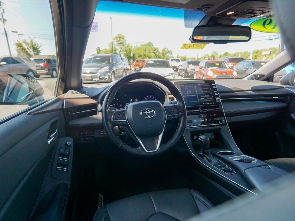 Toyota Avalon  2019