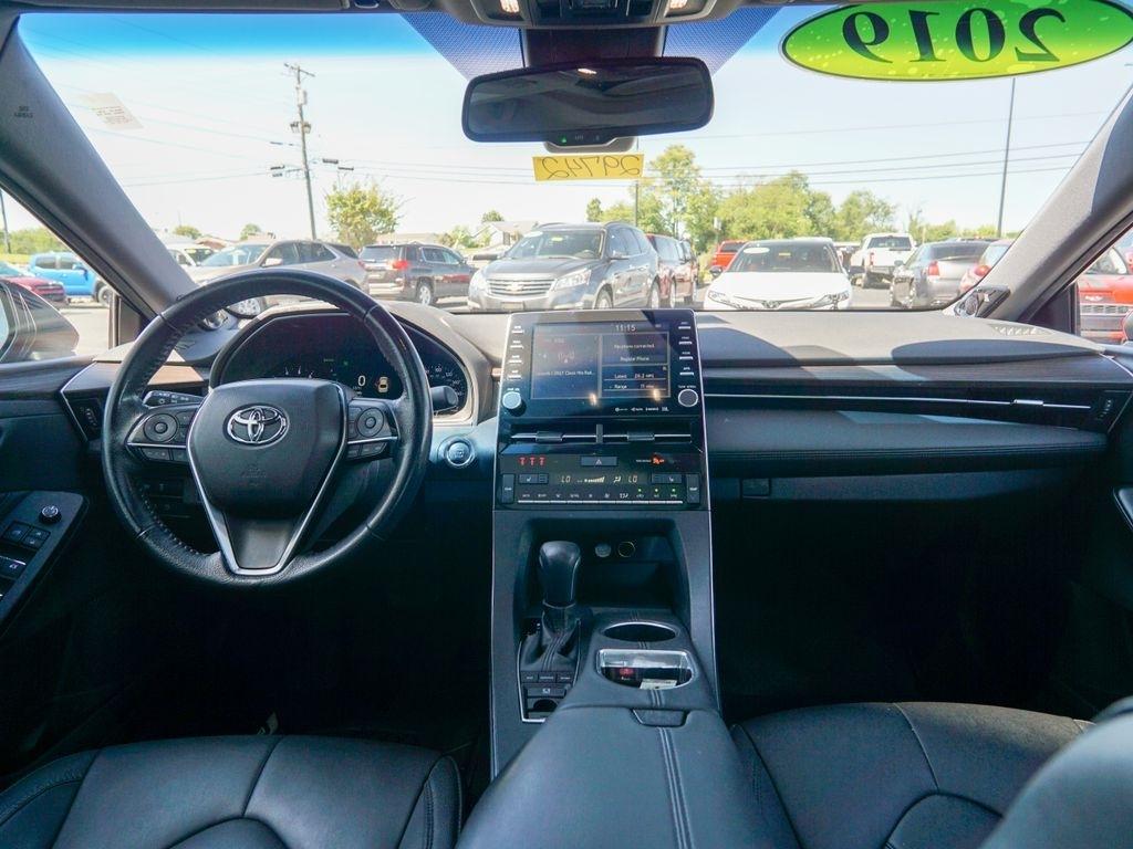 Toyota Avalon  2019