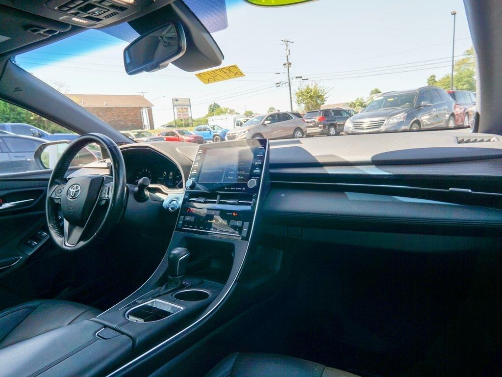 Toyota Avalon  2019