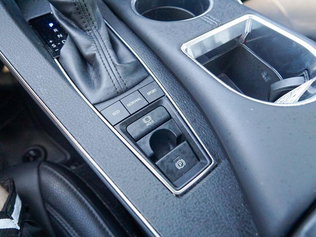 Toyota Avalon  2019