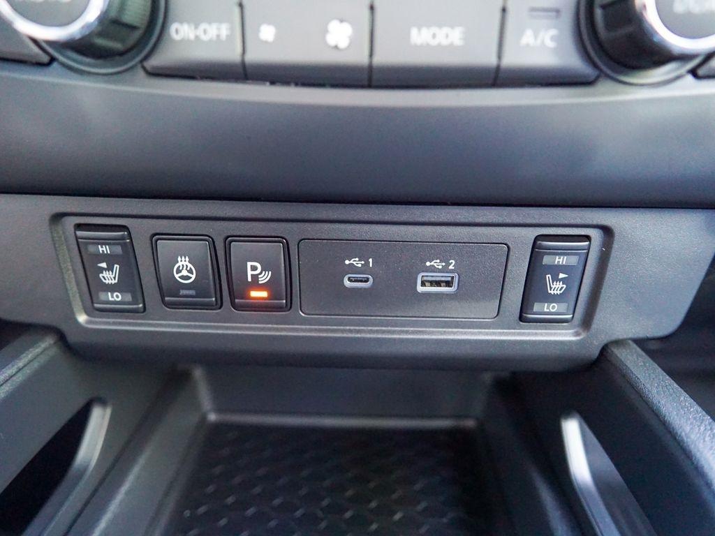 Nissan Frontier  2026