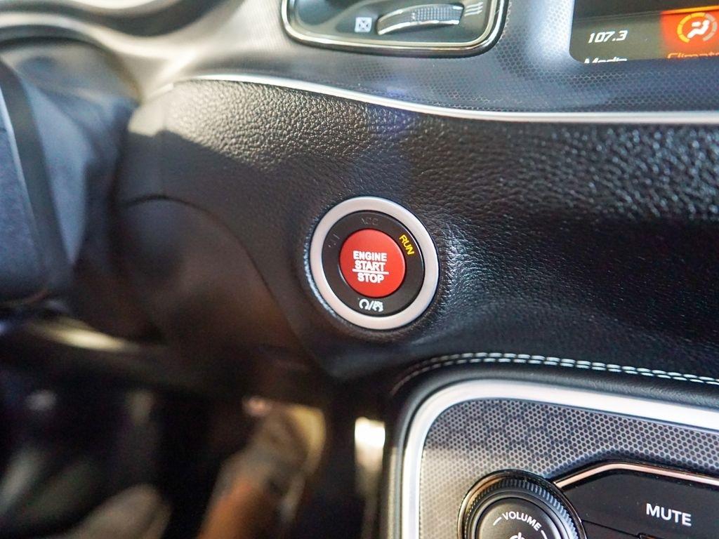 Dodge Challenger  2023
