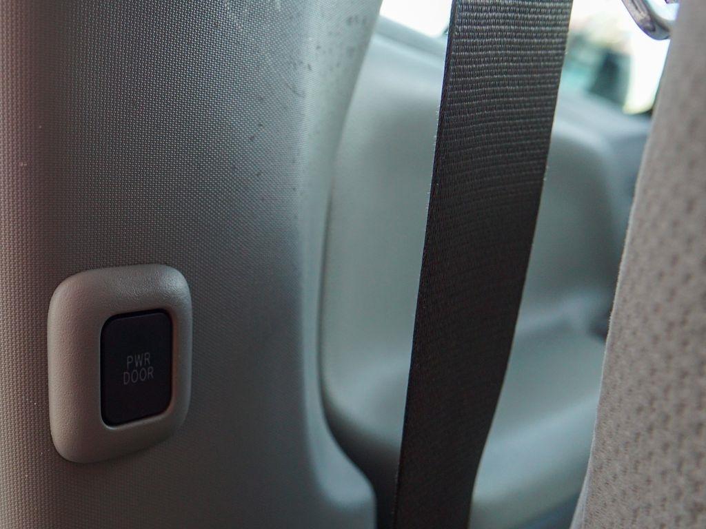 Toyota Sienna  2017