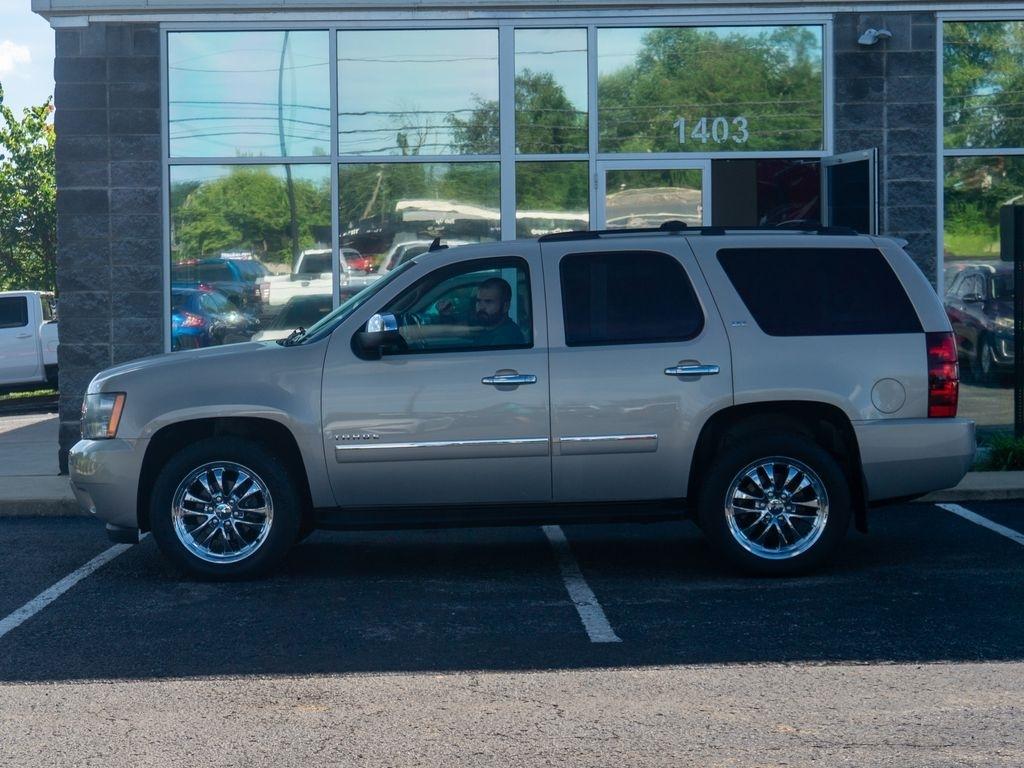 Chevrolet Tahoe  2012