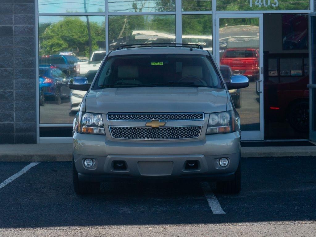 Chevrolet Tahoe  2012