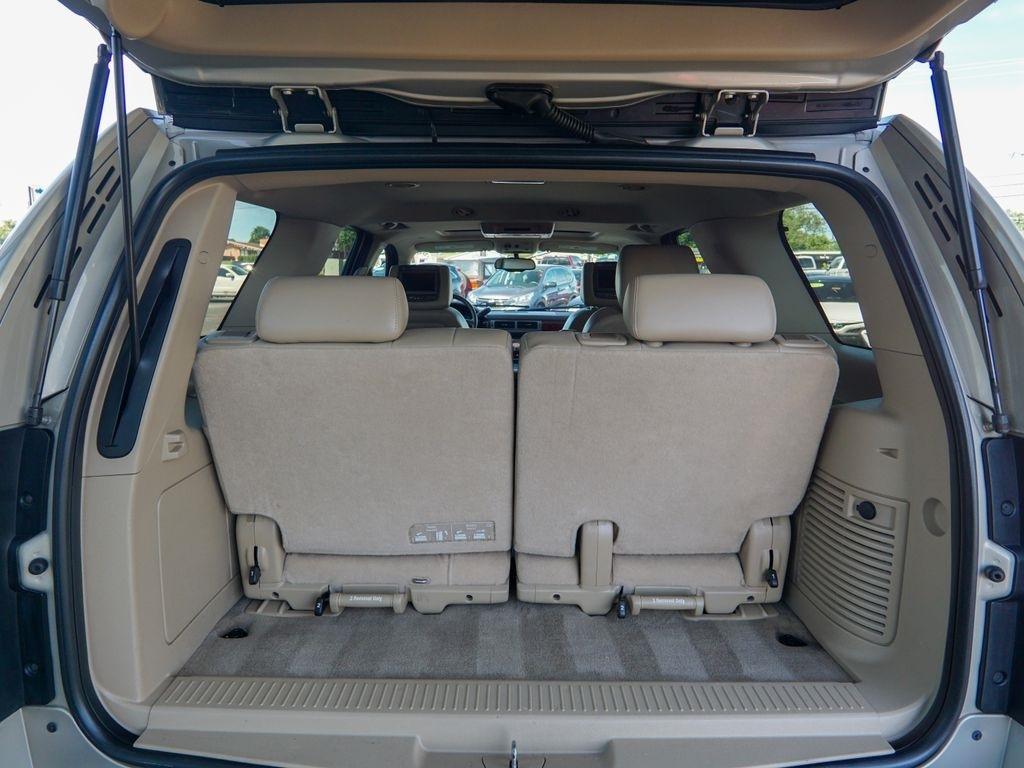 Chevrolet Tahoe  2012