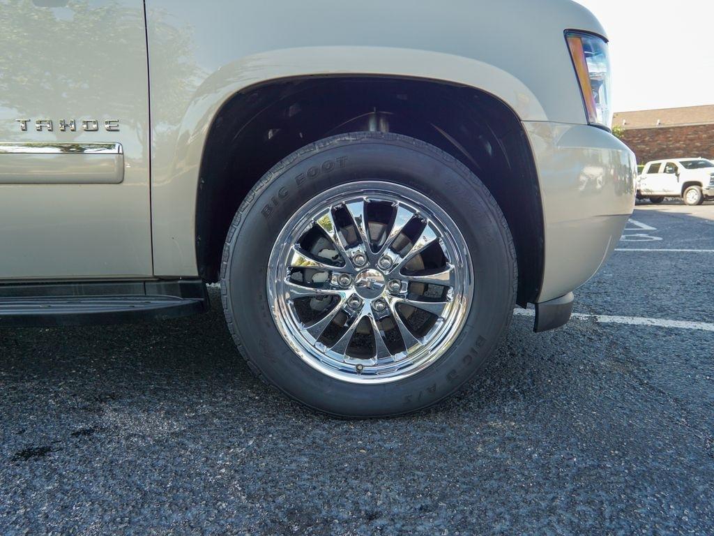 Chevrolet Tahoe  2012
