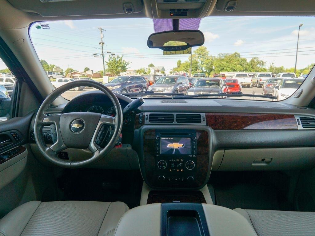 Chevrolet Tahoe  2012