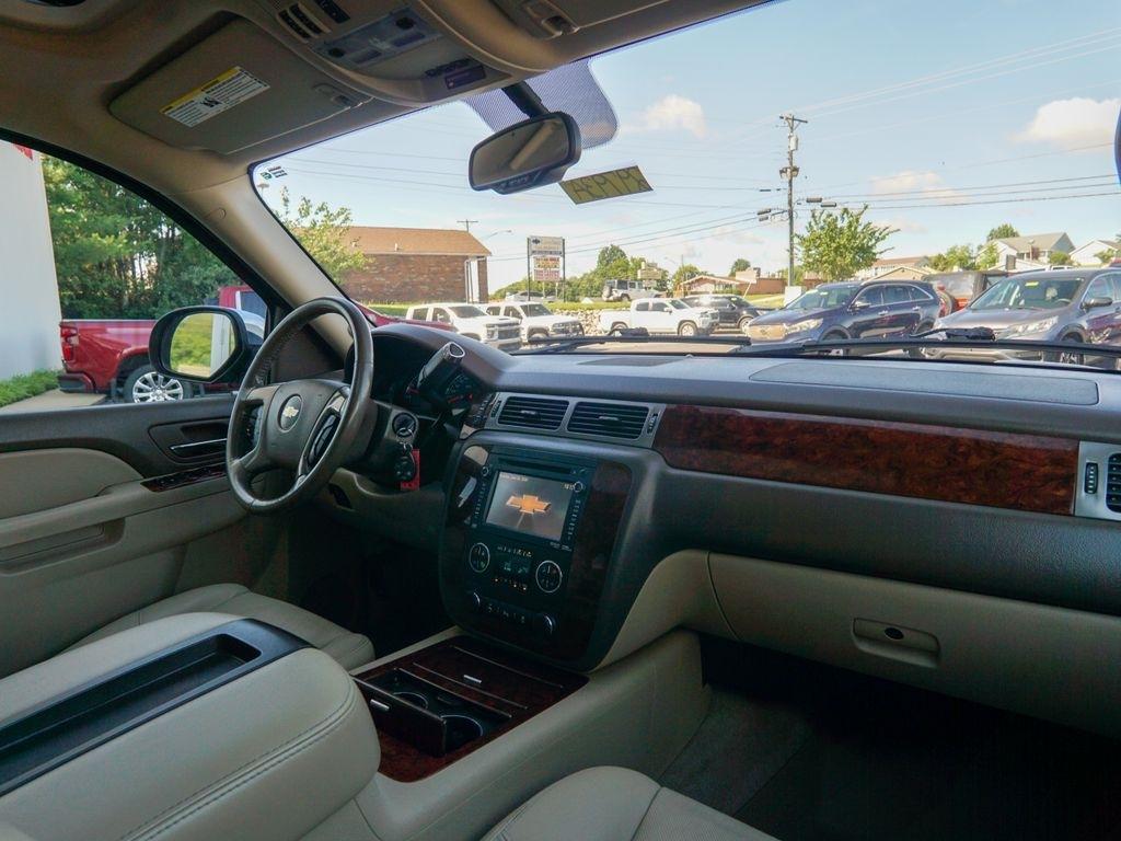 Chevrolet Tahoe  2012