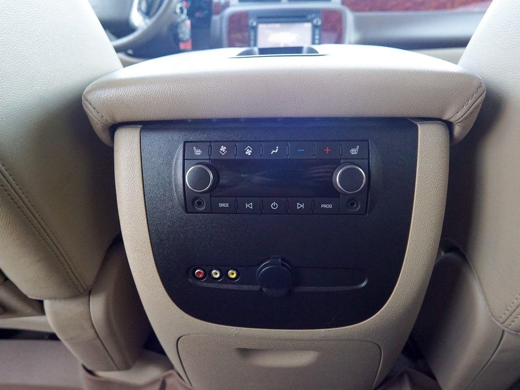 Chevrolet Tahoe  2012