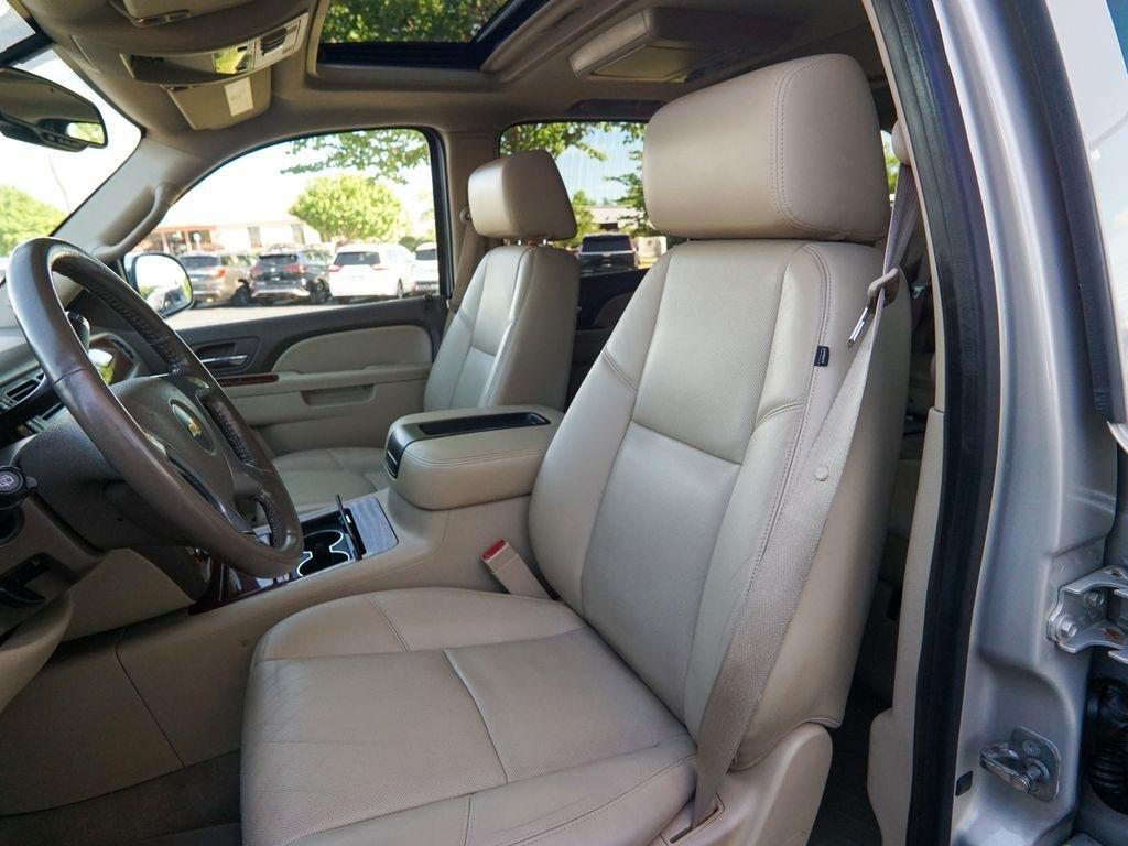 Chevrolet Tahoe  2012