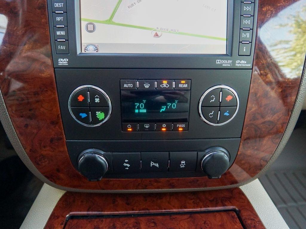 Chevrolet Tahoe  2012