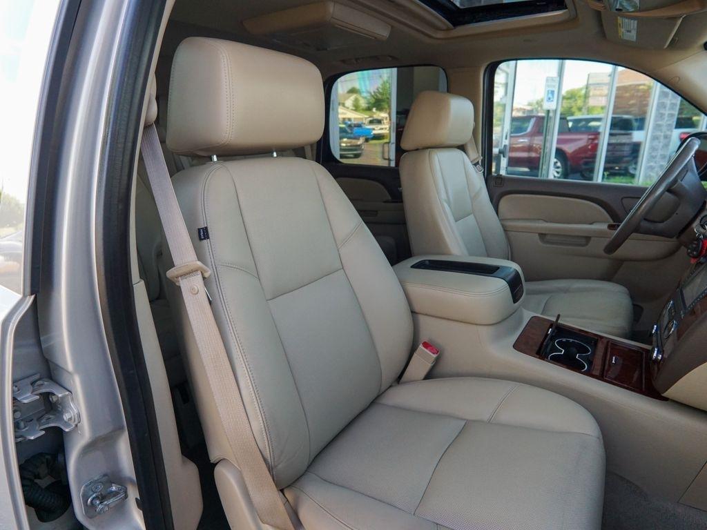Chevrolet Tahoe  2012