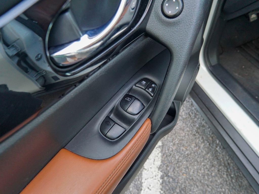 Nissan Rogue  2017