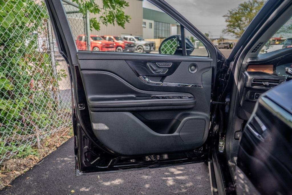 Lincoln Corsair  2021