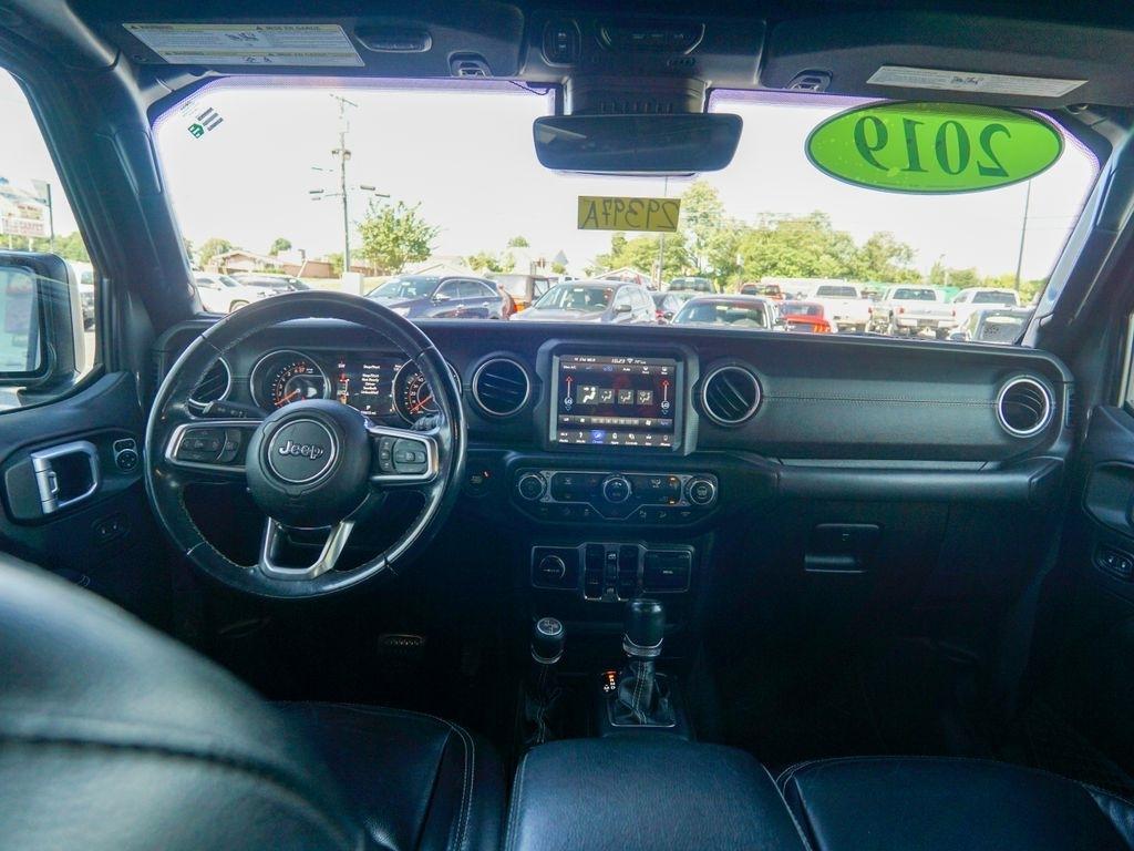 Jeep Wrangler  2019