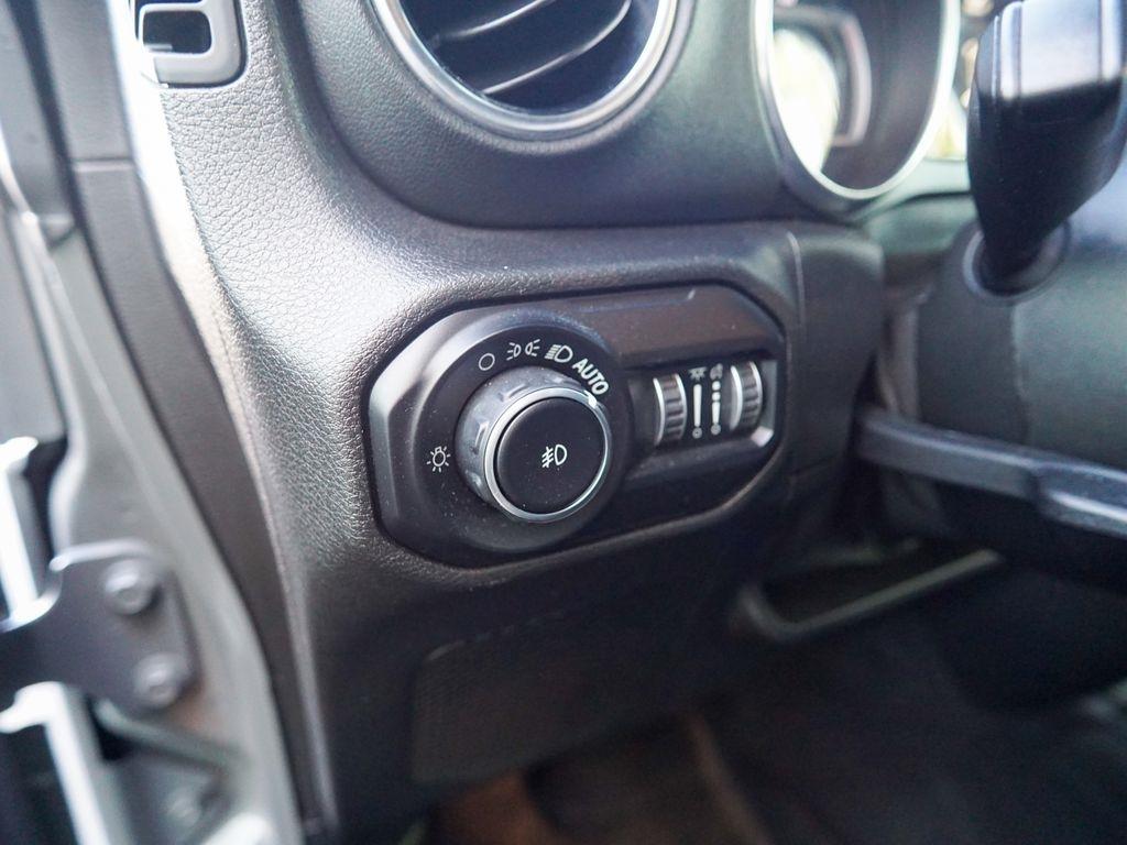 Jeep Wrangler  2019
