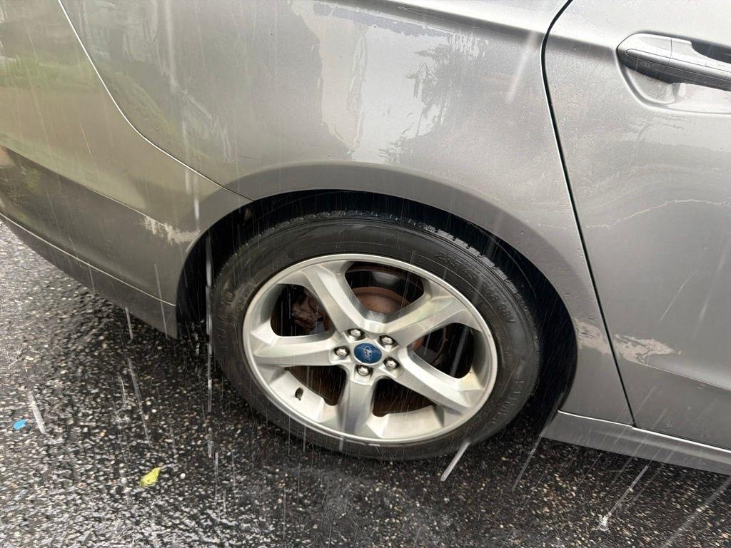 Ford Fusion  2013