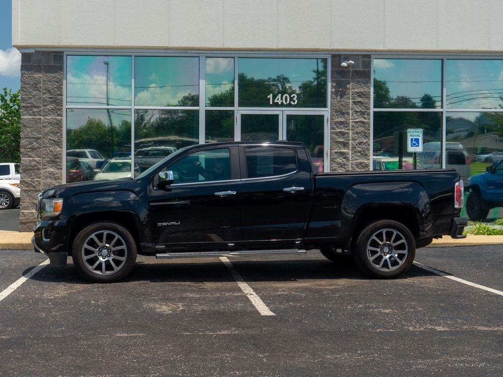 View vehicle photo 5