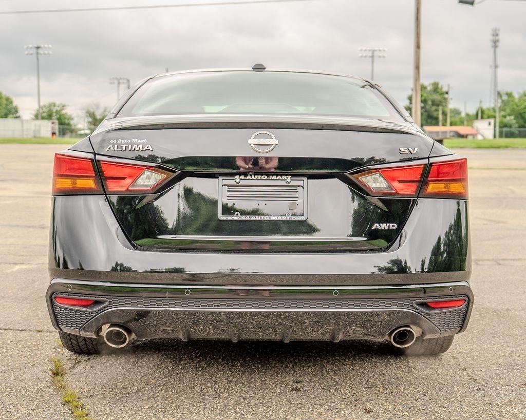 Nissan Altima  2023