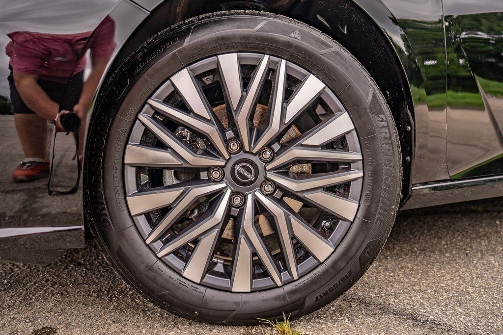 Nissan Altima  2023