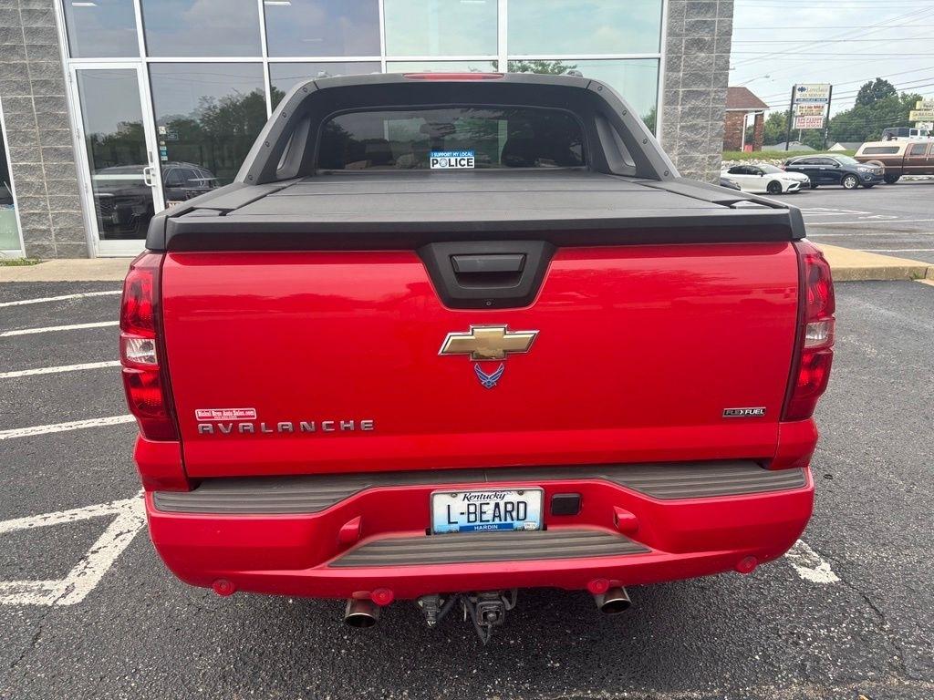View vehicle photo 5