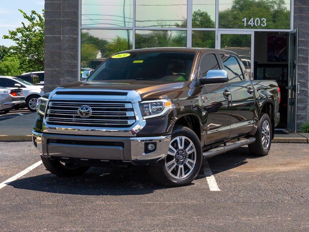 Toyota Tundra  2021