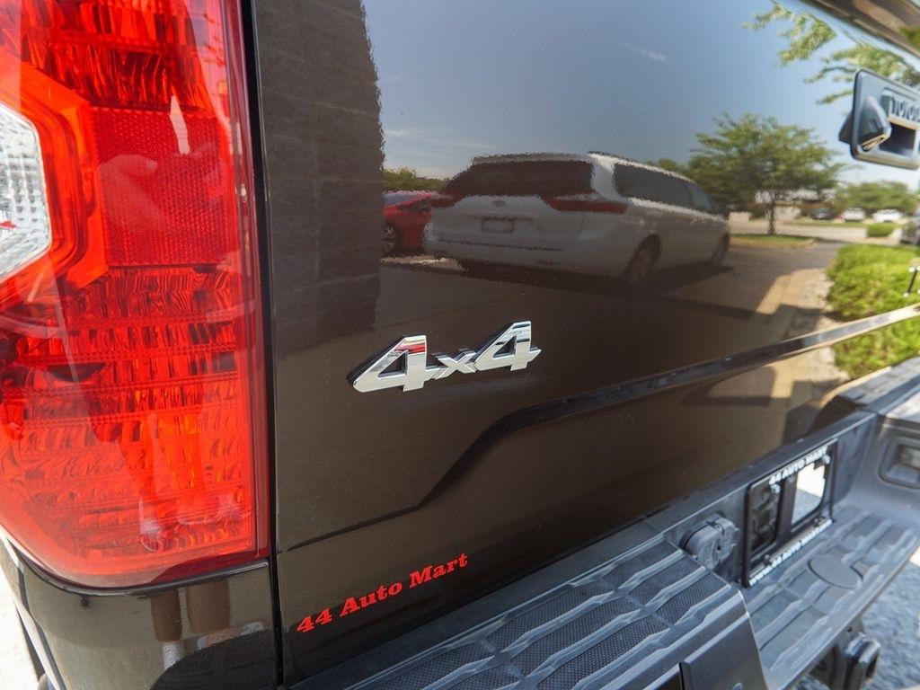 Toyota Tundra  2021