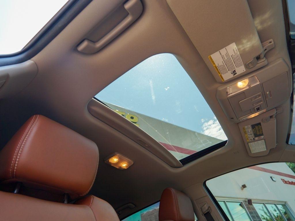Toyota Tundra  2021