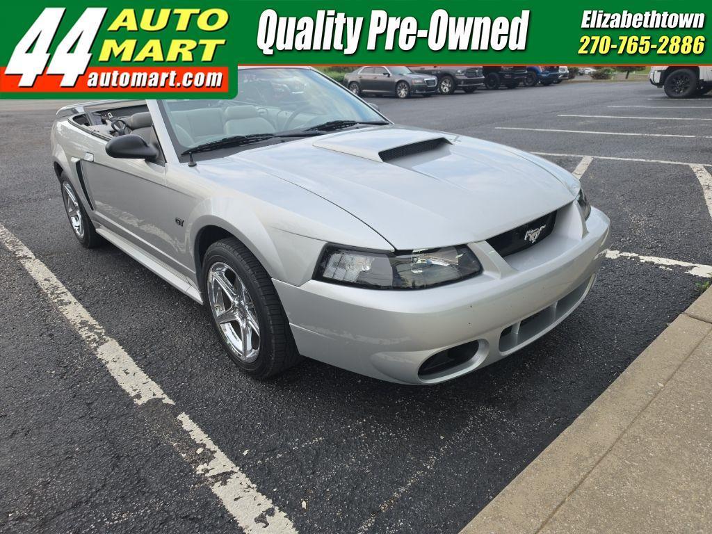 Ford Mustang  2001