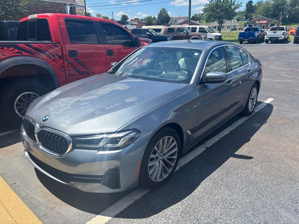 BMW 5-Series  2022