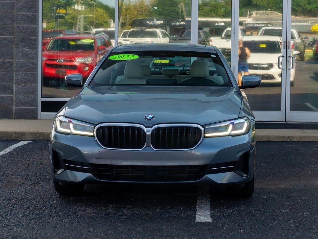 BMW 5-Series  2022