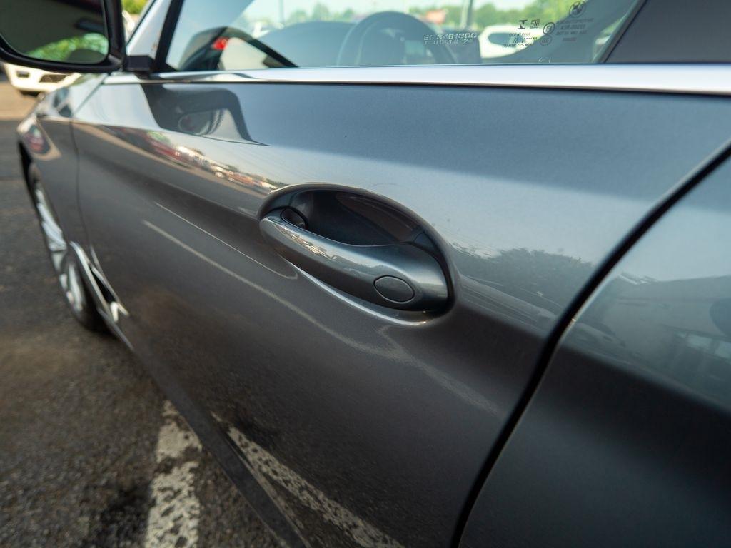 BMW 5-Series  2022