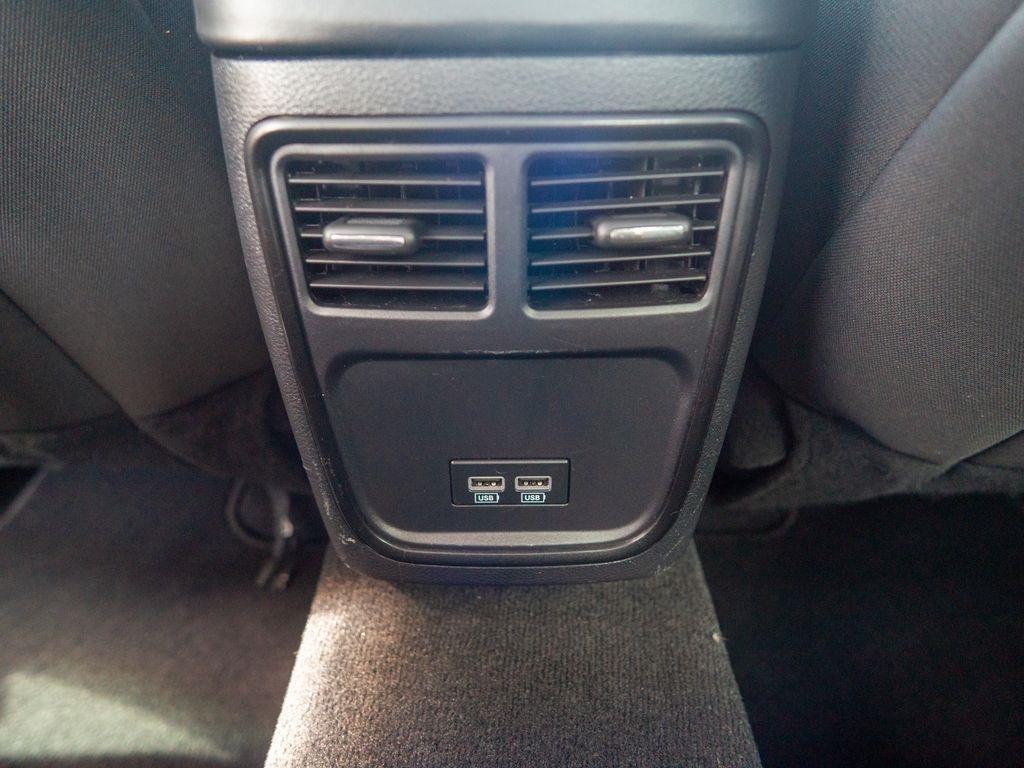 Dodge Charger  2021