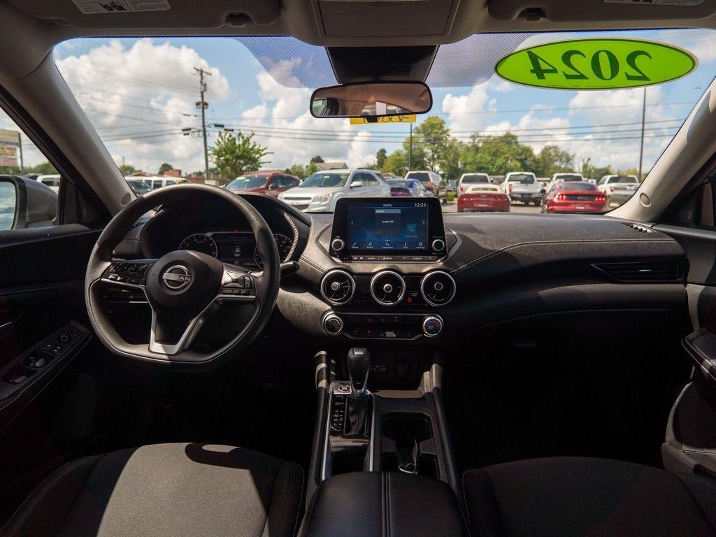 Nissan Sentra  2024