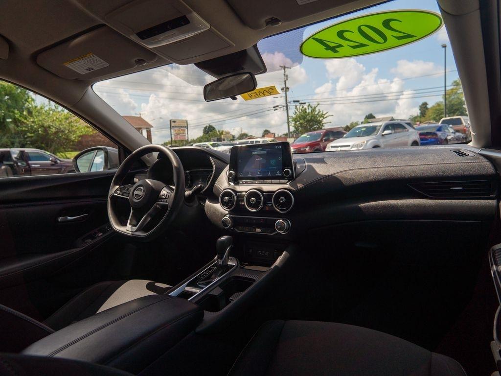 Nissan Sentra  2024