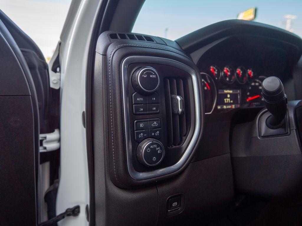Chevrolet Silverado 1500  2021