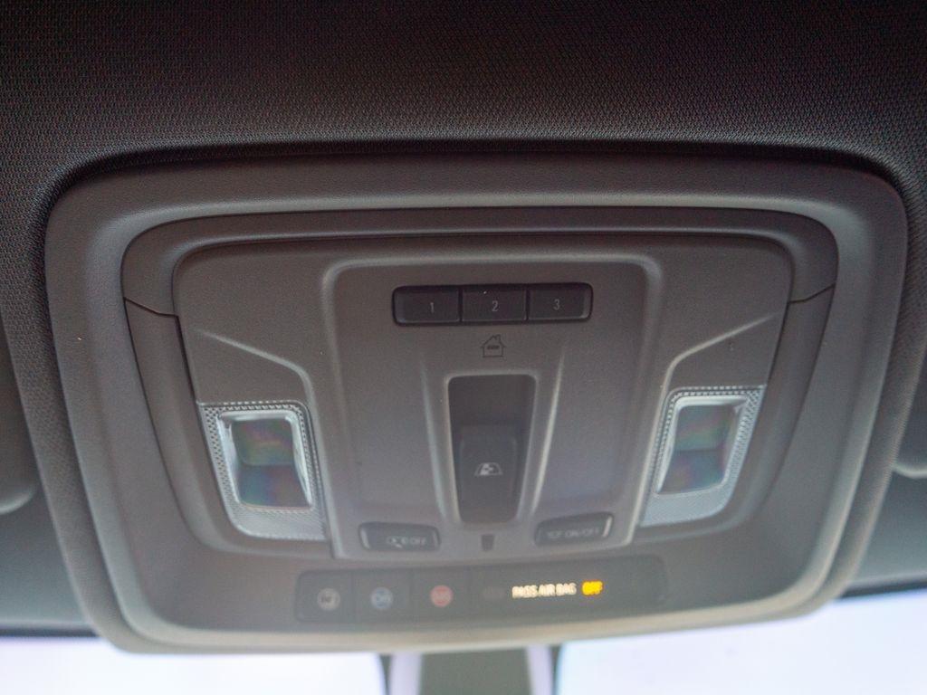 Chevrolet Silverado 1500  2021