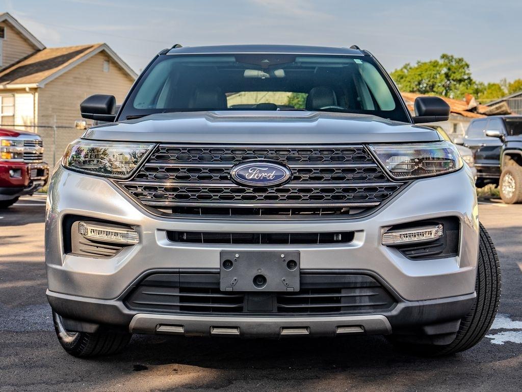 Ford Explorer photo 3