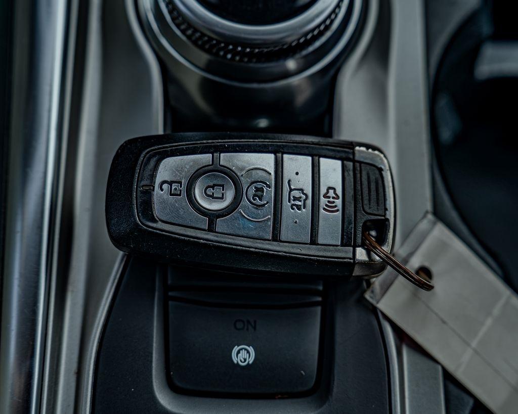 Ford Explorer photo 35