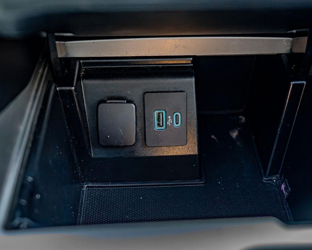 Ford Explorer photo 36