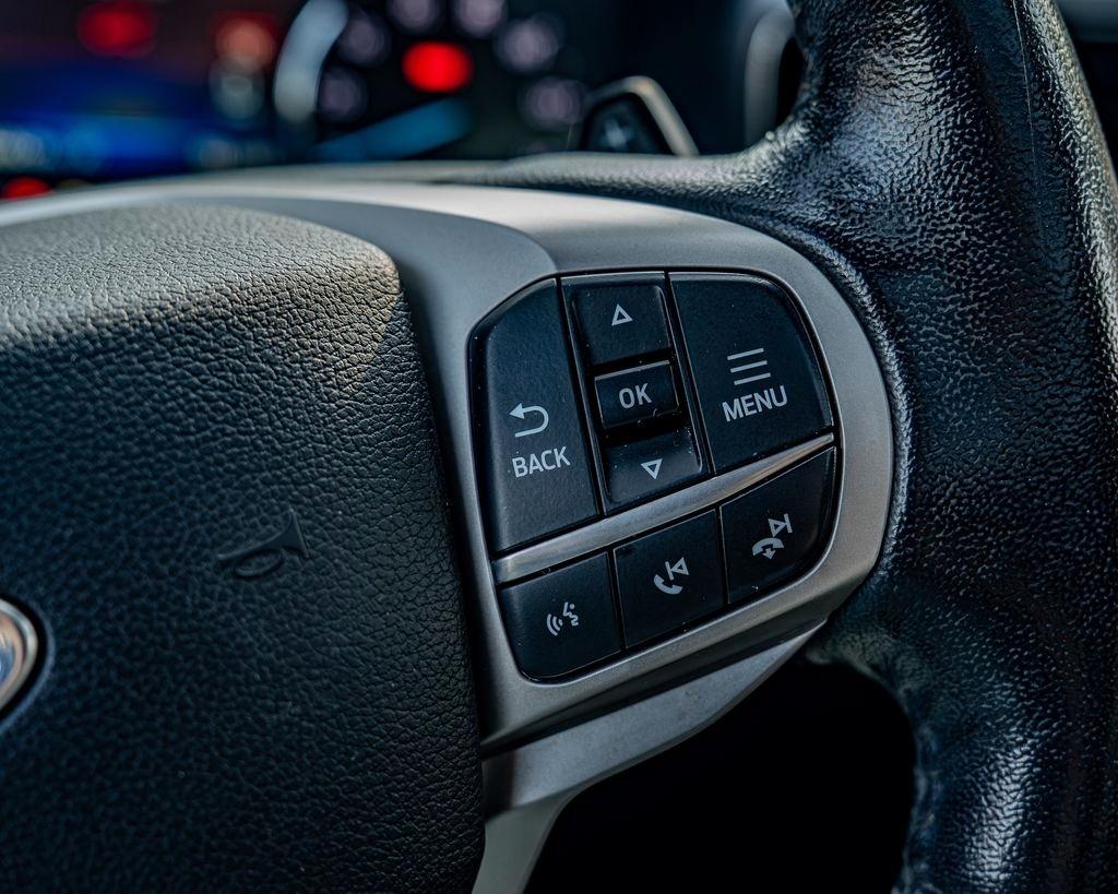 Ford Explorer photo 37