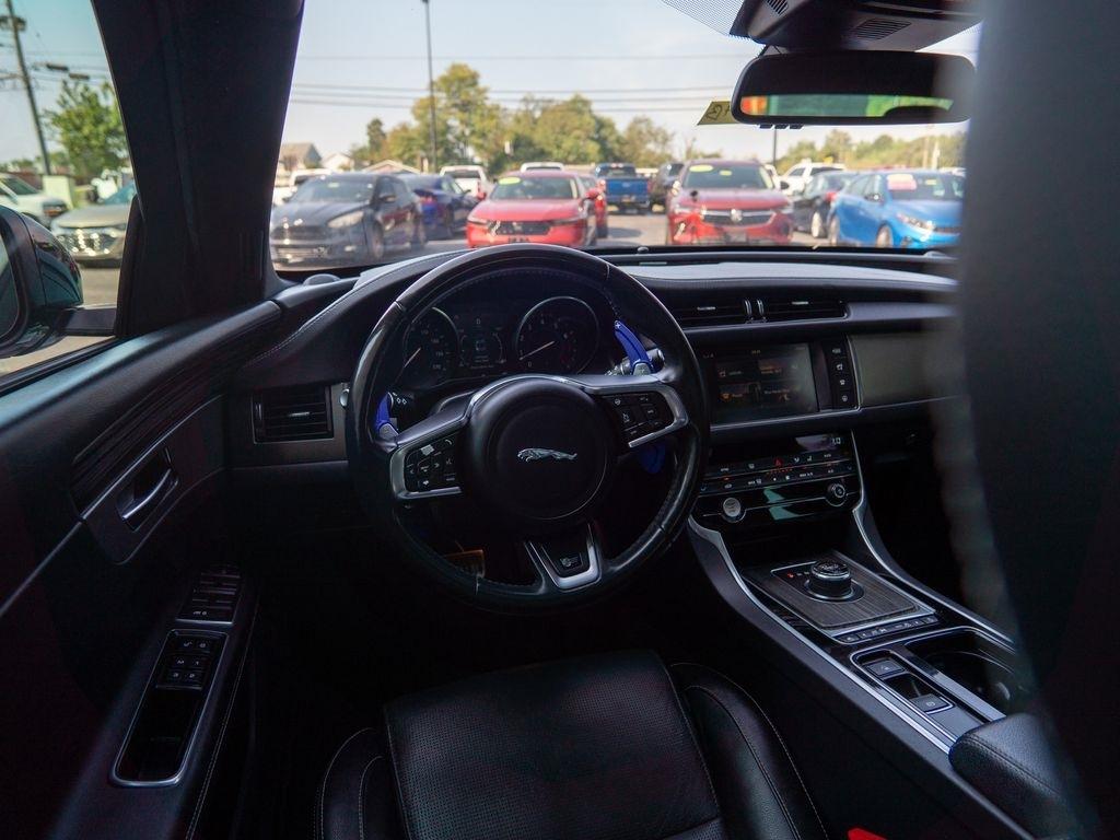 Jaguar XF-Series  2018
