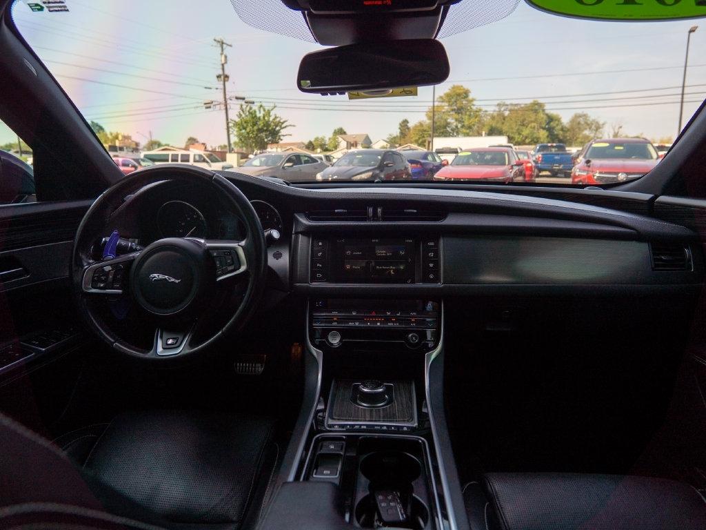 Jaguar XF-Series  2018