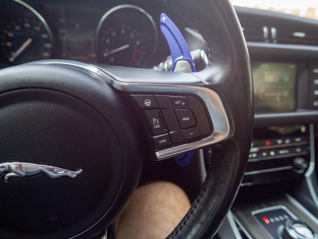 Jaguar XF-Series  2018