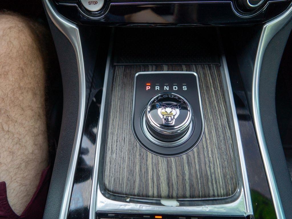 Jaguar XF-Series  2018