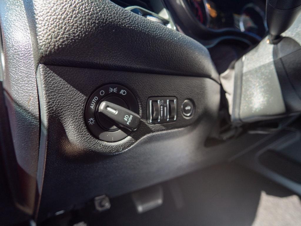 Dodge Challenger photo 15
