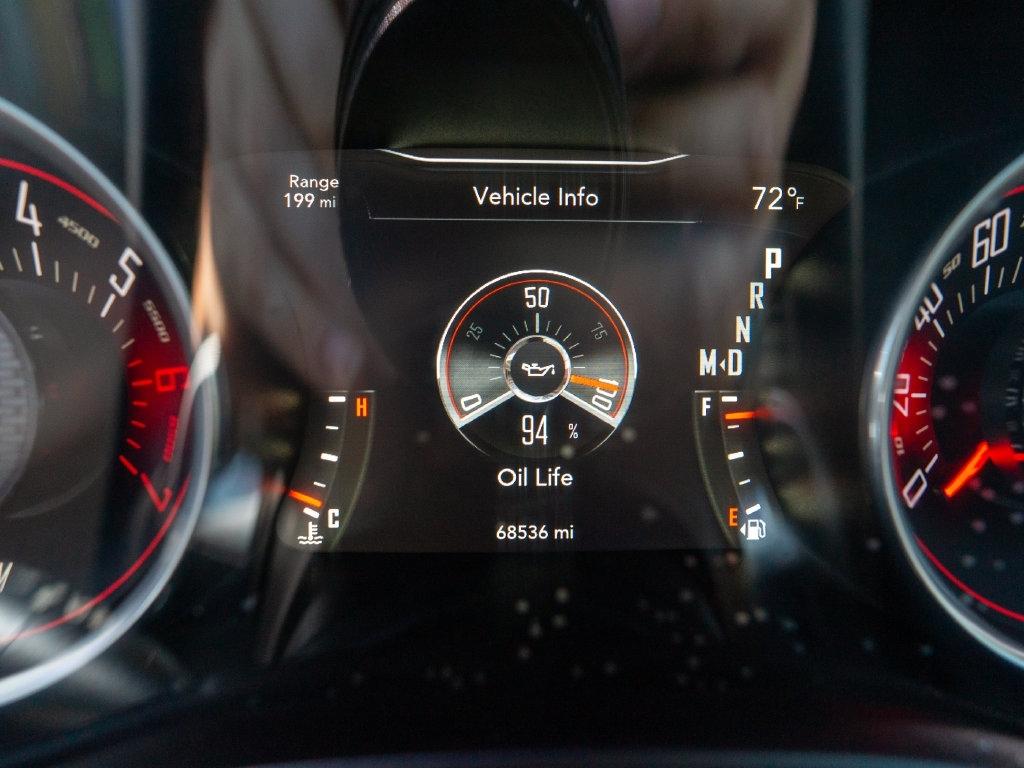 Dodge Challenger photo 17